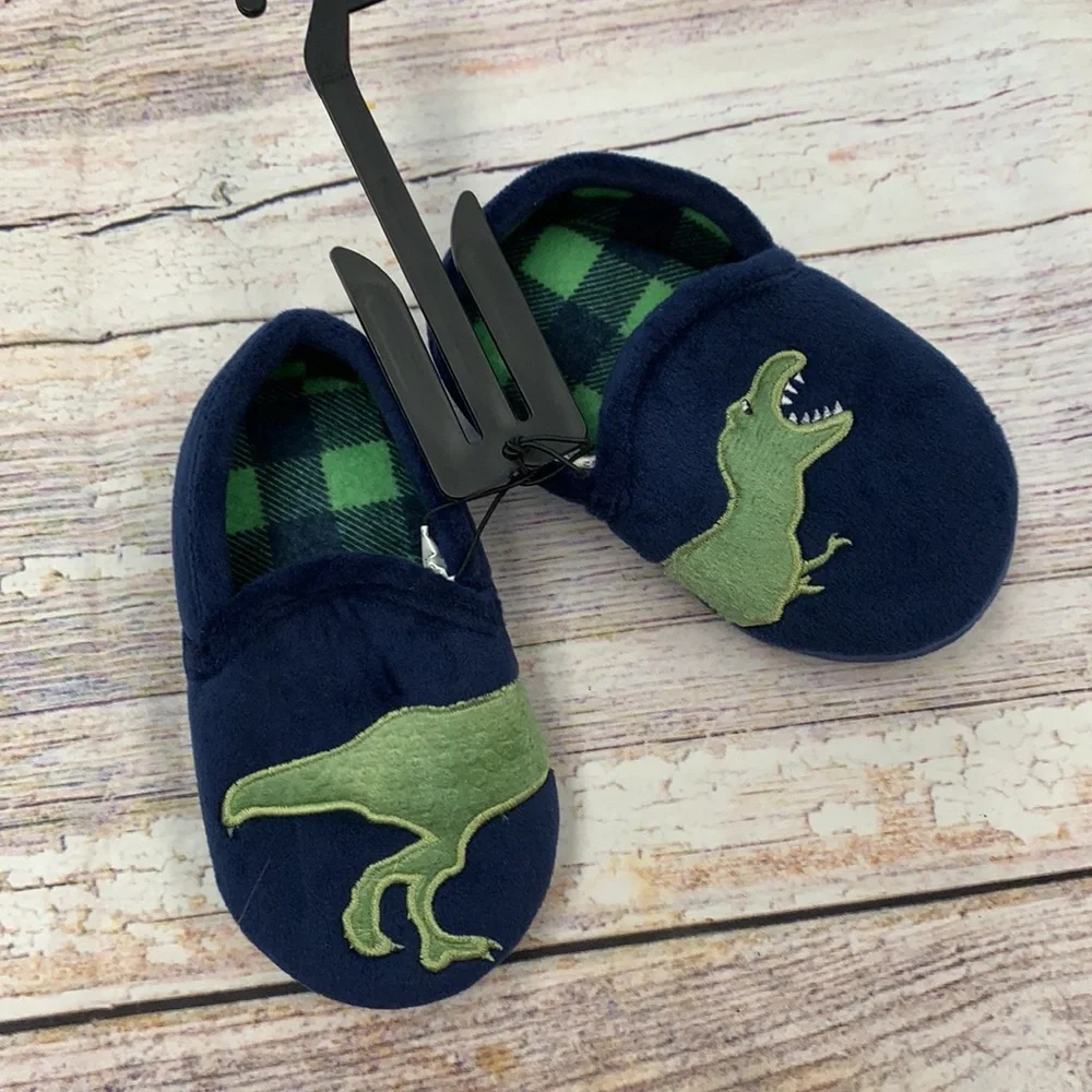 Wonder Nation • Boy’s Dino Slippers • Size 5/6 • NWT!